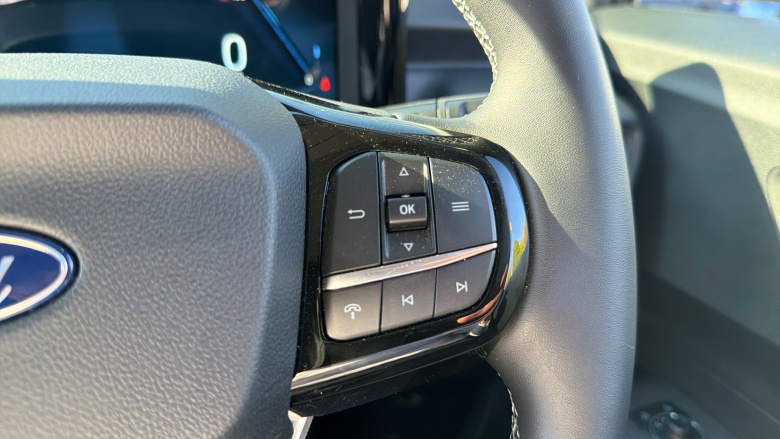 Ford Transit Courier E-Transit Courier 100kW 43kWh Trend Van Auto